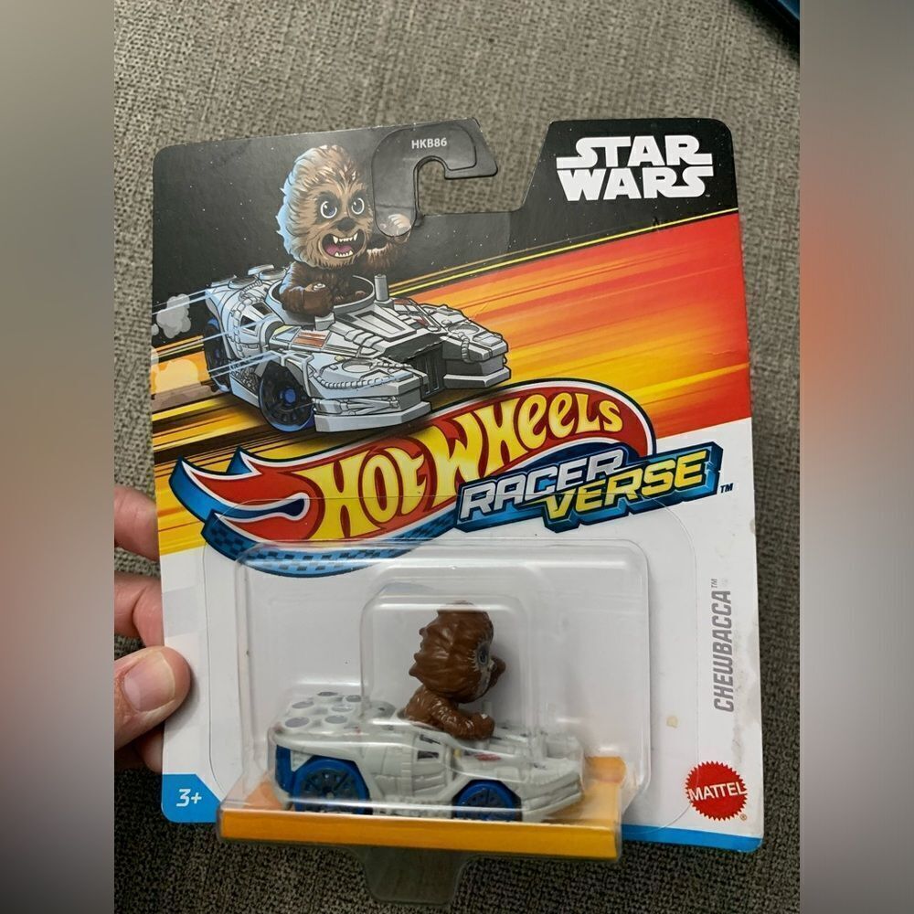 Hot Wheels Star Wars Chewbacca Racer Verse Race Car Toy Collectible NEW